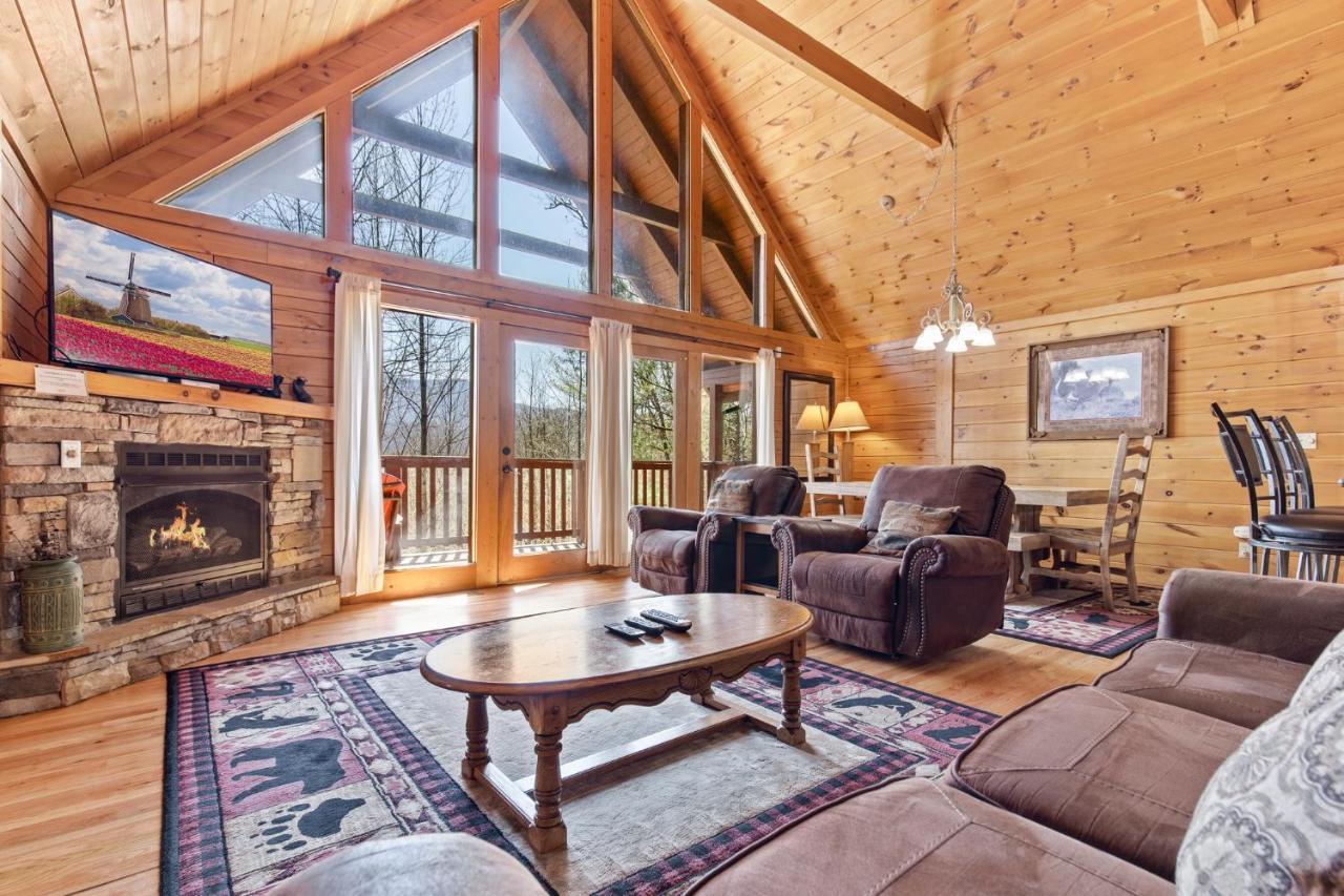 Above The Clouds, 4 Bedrooms, Pool Access, Private, Gaming, Sleeps 16 Гатлинбург Экстерьер фото