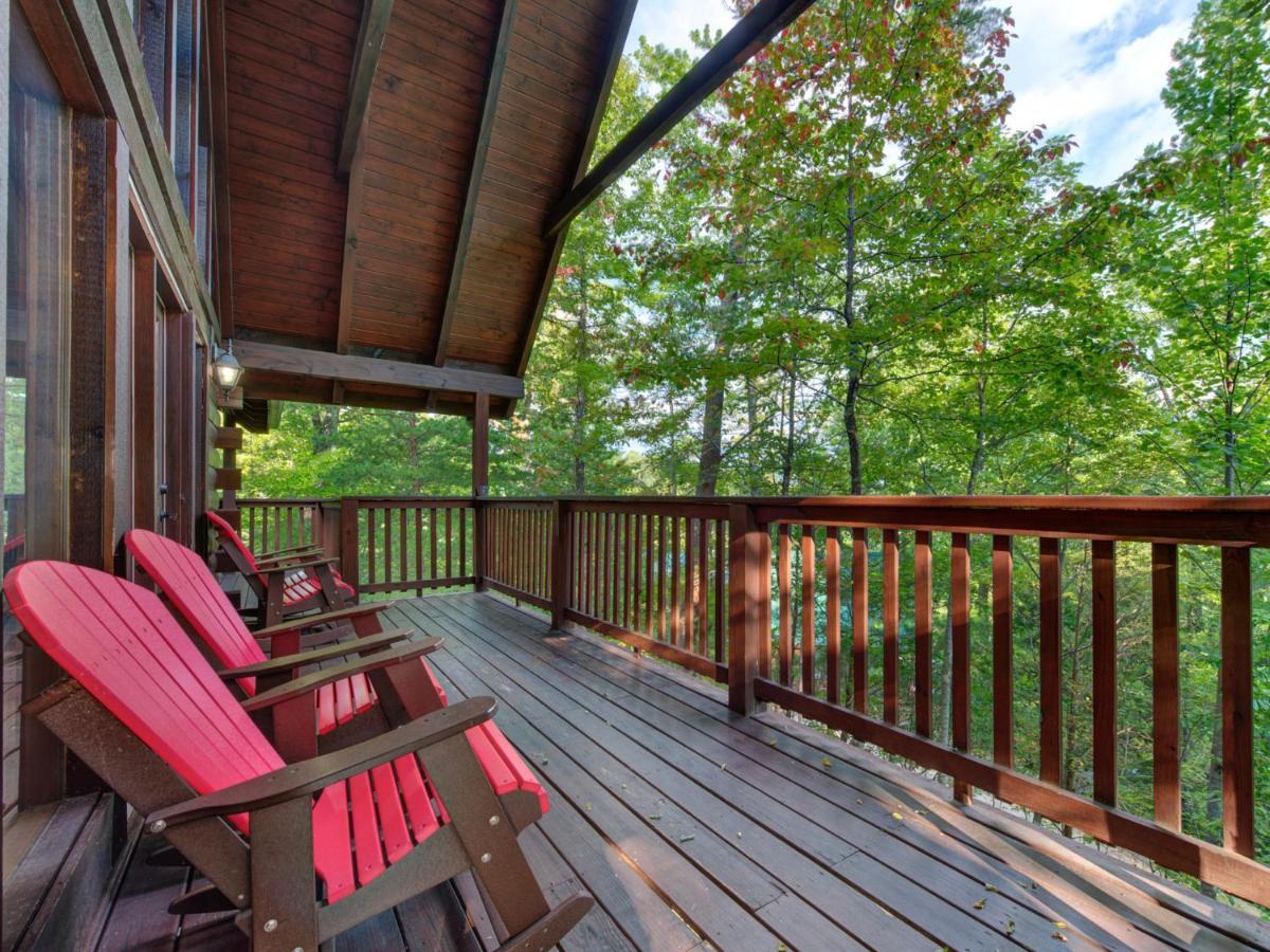 Above The Clouds, 4 Bedrooms, Pool Access, Private, Gaming, Sleeps 16 Гатлинбург Экстерьер фото